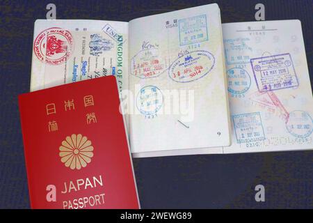 Tokyo, Giappone, 27 gennaio 2024. passaporto e timbro Foto Stock