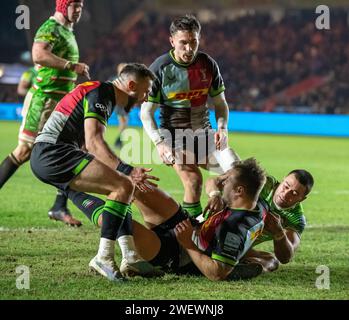 Leicester Tigers Dan Kelly affronta Harlequins Andre Esterhuizen durante gli Harlequins vs Leicester Tigers, The Stoop, Twickenham, Londra Regno Unito il 26 gennaio 2024. Foto di Gary Mitchell Credit: Gary Mitchell, GMP Media/Alamy Live News Foto Stock