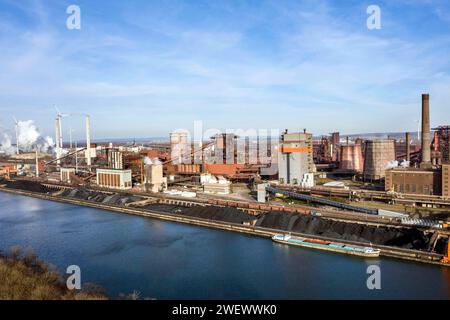 Salzgitter AG acciaieria. Salzgitter AG, Avacon e Lime Tree avviano la produzione industriale di idrogeno basata sull'elettricità eolica Foto Stock