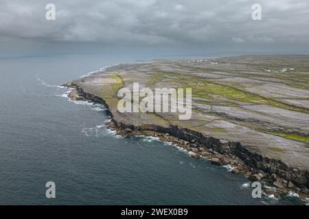 Vista aerea sulla costa di Inishmore Foto Stock