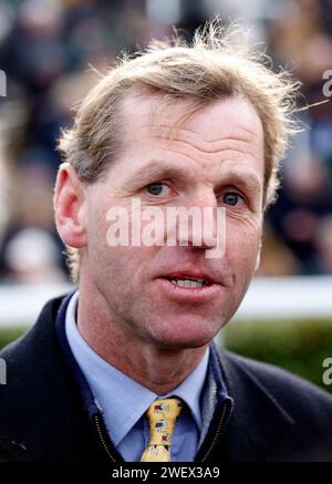 L'allenatore Jamie Snowden durante il Festival Trials Day all'ippodromo di Cheltenham. Data immagine: Sabato 27 gennaio 2024. Foto Stock