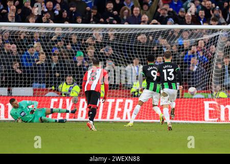 Joao Pedro di Brighton e Hove Albion ottiene 2-3 punti durante la partita di quarto turno della Emirates fa Cup Sheffield United contro Brighton e Hove Albion a Bramall Lane, Sheffield, Regno Unito, 27 gennaio 2024 (foto di Conor Molloy/News Images) Foto Stock