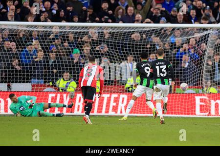 Sheffield, Regno Unito. 27 gennaio 2024. Joao Pedro di Brighton e Hove Albion ottiene 2-3 punti durante la partita di andata e ritorno della Emirates fa Cup Sheffield United contro Brighton e Hove Albion a Bramall Lane, Sheffield, Regno Unito, 27 gennaio 2024 (foto di Conor Molloy/News Images) a Sheffield, Regno Unito il 1/27/2024. (Foto di Conor Molloy/News Images/Sipa USA) credito: SIPA USA/Alamy Live News Foto Stock