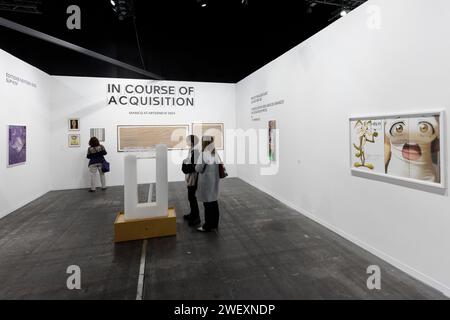 © PHOTOPQR/LE DAUPHINE/Grégory YETCHMENIZA ; Genève ; 27/01/2024 ; Genève (Suisse), le 27 janvier Pour sa 12e édition, ArtGenève s'est imposé comme l'un des grands rendez-vous de l'art contemporain en Europe, avec des Expositions très intéressantes et ludiques, à rebours des clichés que l'on entend parfois sur la création actu, et du XXe sièelle. Foto : Grégory Yetchmeniza/le Dauphiné Libéré 12th Artgeneve, a Ginevra, Svizzera, 27 jan 2024 Credit: MAXPPP/Alamy Live News Foto Stock