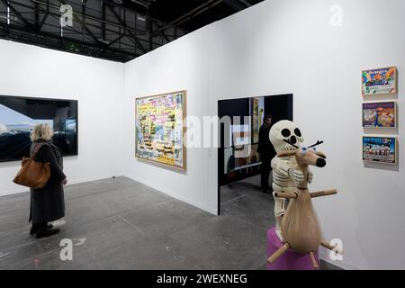 © PHOTOPQR/LE DAUPHINE/Grégory YETCHMENIZA ; Genève ; 27/01/2024 ; Genève (Suisse), le 27 janvier Pour sa 12e édition, ArtGenève s'est imposé comme l'un des grands rendez-vous de l'art contemporain en Europe, avec des Expositions très intéressantes et ludiques, à rebours des clichés que l'on entend parfois sur la création actu, et du XXe sièelle. Foto : Grégory Yetchmeniza/le Dauphiné Libéré 12th Artgeneve, a Ginevra, Svizzera, 27 jan 2024 Credit: MAXPPP/Alamy Live News Foto Stock