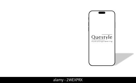 Istanbul, Turchia - 25 gennaio 2024: Logo del marchio Questyle sullo schermo dello smartphone con il sito Web Questyle sullo sfondo. Questyle e' una compagnia audio di alto livello Foto Stock