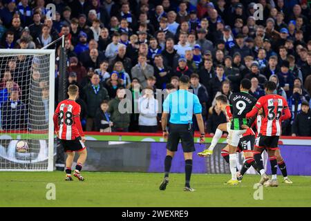 Joao Pedro di Brighton e Hove Albion ottiene 2-4 punti durante la partita di quarto turno della Emirates fa Cup Sheffield United contro Brighton e Hove Albion a Bramall Lane, Sheffield, Regno Unito, 27 gennaio 2024 (foto di Conor Molloy/News Images) Foto Stock