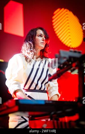 Edimburgo, Scozia. Sab 27 gennaio 2024. La musicista/compositrice scozzese Anna Meredith sul palco delle Assembly Rooms come parte del festival Burns & Beyond del 2024. Nel 2016, Meredith ha pubblicato il suo album di debutto in studio 'Varmints' con un ampio plauso della critica e ha vinto lo Scottish album of the Year Award. Il suo secondo album in studio 'FIBS' è stato selezionato per il Mercury Prize 2020. Foto Stock