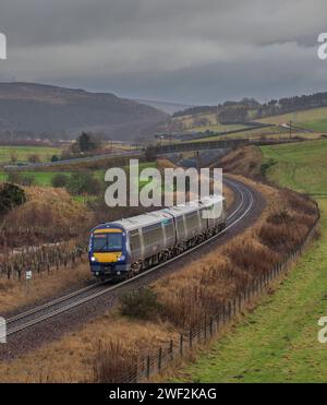 13/12/2023 Heriot ho (a nord di Stow) 170425 2T79 1218 da Tweedbank a Edimburgo Foto Stock