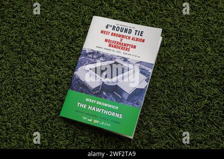 West Bromwich, Regno Unito. 28 gennaio 2024. Il programma della giornata della partita per l'Emirates fa Cup Fourth Round Match West Bromwich Albion vs Wolverhampton Wanderers agli Hawthorns, West Bromwich, Regno Unito, 28 gennaio 2024 (foto di Gareth Evans/News Images) a West Bromwich, Regno Unito il 1/28/2024. (Foto di Gareth Evans/News Images/Sipa USA) credito: SIPA USA/Alamy Live News Foto Stock