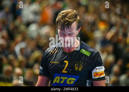 Colonia, Germania. 28 gennaio 2024. Ritratto di Jonathan Carlsbogard (Svezia) durante il terzo e quarto posto finale del menÂ&#x80;&#x99;s EHF Euro 2024 match tra Svezia e Germania alla Lanxess Arena di Colonia, Germania credito: Independent Photo Agency/Alamy Live News Foto Stock