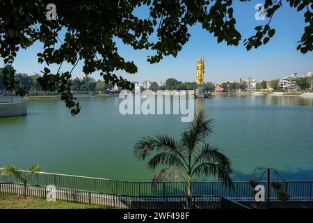 Vadodara, India - 14 gennaio 2024: Vista del lago Sursagar a Vadodara, India. Foto Stock