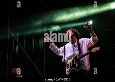 Cartagena, Spagna. 20 luglio 2023. Gruppo rock spagnolo, Arde Bogota, durante la loro esibizione al la Mar de Musicas Festival di Cartagena, Spagna. © ABEL Foto Stock