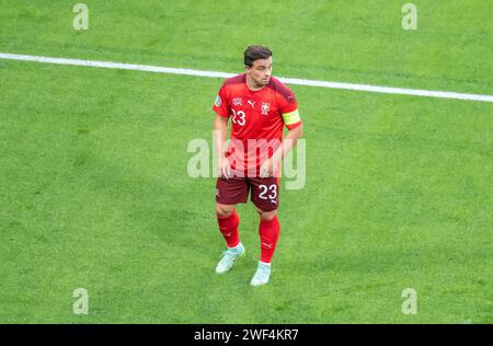 San Pietroburgo, Russia – 2 luglio 2021. Il centro-back della nazionale svizzera Xherdan Shaqiri durante i quarti di finale di EURO 2020 Svizzera vs Foto Stock