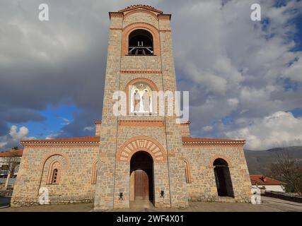Facciata da 286 W, chiesa dei Santi Clemente e Panteleimon - Crkva Sveti Kliment i Pantelejmon - costruita nel 2002 da un originale del 863 d.C. Ohrid-Macedonia del Nord. Foto Stock