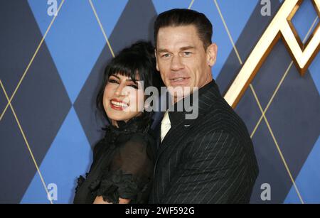 Shay Shariatzadeh e John cena partecipano alla prima mondiale di "Argylle" presso l'Odeon Luxe Leicester Square a Londra, in Inghilterra. Foto Stock