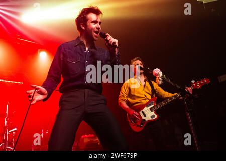 Milano, Italia. 28 gennaio 2024. Justin Young dei vaccini si esibisce dal vivo presso magazzini generali di Milano, Italia, il 28 2024 gennaio credito: SOPA Images Limited/Alamy Live News Foto Stock