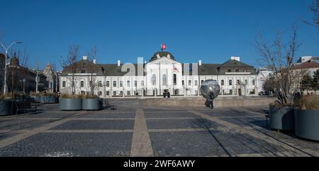 Bratislava, Slovacchia - 20 gennaio 2024: Residenza del presidente della Slovacchia, Palazzo Grassalkovich. Bratislava. Slovacchia. Foto Stock