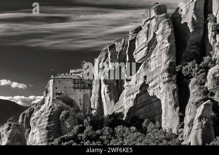 Monastero di Anapafsas (San Nicola), Meteora, Trikala, Tessaglia, Grecia. La regione di Meteora è stata dichiarata Patrimonio dell'Umanità dall'UNESCO. Foto Stock