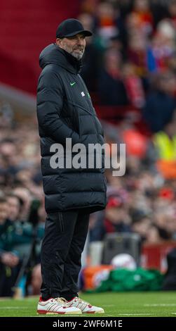 Liverpool. 29 gennaio 2024. L'allenatore del Liverpool, Jurgen Klopp, guarda la partita di calcio del quarto turno di fa Cup tra Liverpool FC e Norwich City FC a Liverpool, in Gran Bretagna, 28 gennaio 2024. Crediti: Xinhua/Alamy Live News Foto Stock