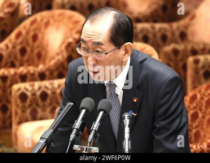 Tokyo, Giappone. 29 gennaio 2024. Il ministro degli affari interni giapponese Takeaki Matsumoto risponde a una domanda durante la sessione del comitato di bilancio della camera bassa alla dieta nazionale di Tokyo lunedì 29 gennaio 2024. (Foto di Yoshio Tsunoda/AFLO) credito: Aflo Co. Ltd./Alamy Live News Foto Stock