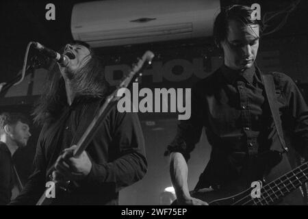 Bobby Moynihan e Esli Sugich dei Ballerina Black si esibiscono dal vivo al Roadhouse di Manchester, Regno Unito il 17 maggio 2014 Foto Stock