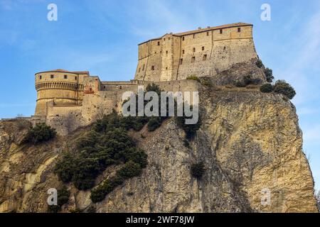 Il borgo medievale di San Leo, provincia di Rimini, Emilia-Romagna, Italia. Foto Stock