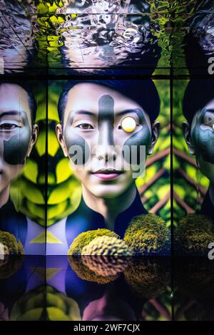 'Agnets Space' di Markos Kay presso Illusionaries: Mostra di spazi latenti, Canary Wharf, Londra, Inghilterra Foto Stock