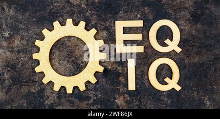 Banner del quoziente emotivo e dell'intelligenza. IQ EQ nelle competenze sociali e nel successo. Foto Stock