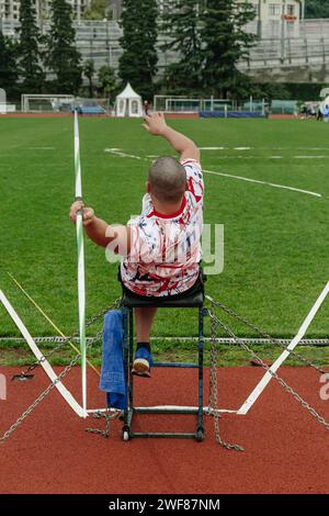 giavellotto maschile per atleta para lanciata in pista e in campo, campionati estivi di atletica para Foto Stock