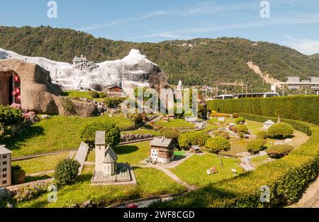 Melide, Ticino, Svizzera - 25 settembre 2014: Swissminiatur, è un parco in miniatura svizzero situato a Melide, sulle rive del Lago di Lugano. Foto Stock