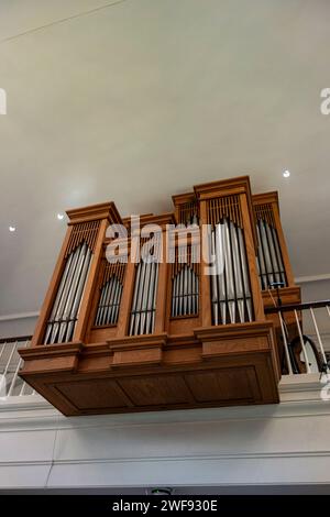 Organo a canne presso la Chiesa di S.. Luke in the Fields, Greenwich Village, New York City, NY, Stati Uniti Foto Stock