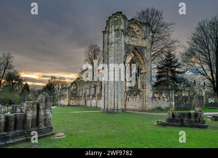 Le rovine dell'abbazia di St Mary, York, Inghilterra, Regno Unito. Foto Stock