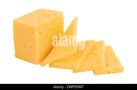 Formaggio a fette isolati su sfondo bianco Foto Stock