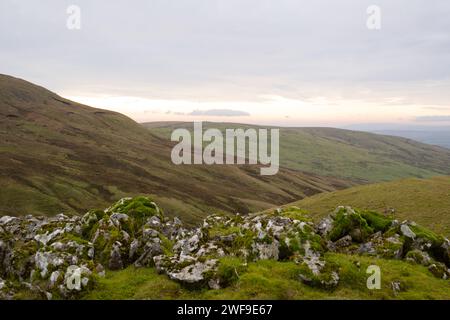 Il Settle Loop è un percorso circolare di 16 km che può essere iniziato e terminato in Settle o Unito da aree circostanti come Malham e Stainforth. Foto Stock