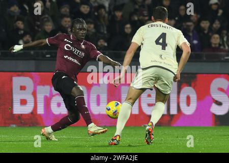 Salerno, Italia, 29 gennaio, 2024 Loum Tchaouna di US Salernitana 1919 in azione durante la serie A Macth tra US Salernitana 1919 vs AS Roma Credit: Agostino Gemito / Alamy Live News Foto Stock