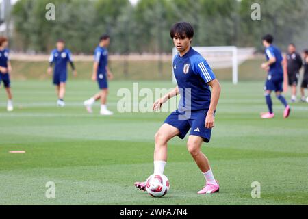 Al Erssal6, Doha, Qatar. 29 gennaio 2024. Kaoru Mitoma (JPN), 29 gennaio 2024 - calcio/calcio : sessione di allenamento della nazionale giapponese durante la AFC Asian Cup 2023 ad al Erssal6, Doha, Qatar. Credito: AFLO/Alamy Live News Foto Stock