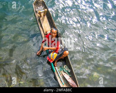 Gli Indigemous Bali Aga del villaggio di Trunyan a Bali, Indonesia. Foto Stock