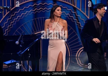 Napoli, Italia. 31 marzo 2022. Elisabetta Gregoraci partecipa al primo episodio del famoso spettacolo comico 'Mad in Italy' presso l'auditorium RAI di Napoli. (Foto di Francesco Cigliano/SOPA Images/Sipa USA) credito: SIPA USA/Alamy Live News Foto Stock