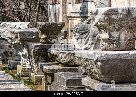 Stile bizantino nell'architettura dell'esterno di Costantinopoli Foto Stock