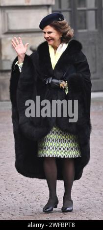 La regina Silvia durante una cerimonia di benvenuto nel cortile interno del Palazzo reale di Stoccolma, Svezia, il 30 gennaio 2024. Il Presidente francese Emmanuel Macron e la signora Brigitte Macron sono in visita di Stato di due giorni in Svezia. Foto: Claudio Bresciani / TT / codice 10090 Foto Stock