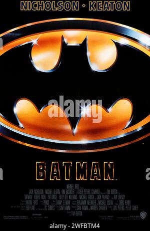Batman (1989) diretto da Tim Burton e interpretato da Michael Keaton, Jack Nicholson e Kim Basinger. Il Cavaliere Oscuro di Gotham City inizia la sua guerra contro il crimine con il suo primo grande nemico Jack Napier, un criminale che diventa il clownishly homicidal Joker. Fotografia di un poster originale statunitense del 1989 a un foglio. ***SOLO USO EDITORIALE*** credito: BFA / Warner Bros Foto Stock