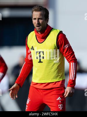 Monaco, Germania. 30 gennaio 2024. Calcio: FC Bayern Monaco di Baviera sessione pubblica di allenamento presso il campo di allenamento di Säbener Straße. Harry Kane del Bayern Monaco in azione durante l'allenamento. Crediti: Sven Hoppe/dpa/Alamy Live News Foto Stock