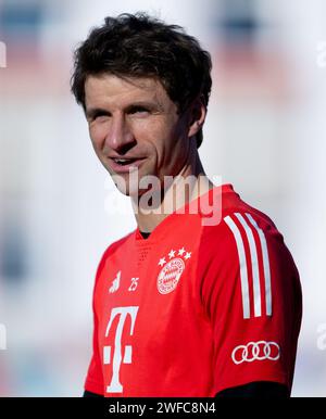 Monaco, Germania. 30 gennaio 2024. Calcio: FC Bayern Monaco di Baviera sessione pubblica di allenamento presso il campo di allenamento di Säbener Straße. Thomas Müller del Bayern Monaco prende parte alla formazione. Crediti: Sven Hoppe/dpa/Alamy Live News Foto Stock