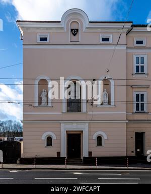 Teplice, Repubblica Ceca. 27 gennaio 2024. La Cappella dell'Immacolata Concezione della Vergine Maria (Cappella Beuron), che fa parte del Gymnasium Teplice, 27 gennaio 2024. Crediti: Ondrej Hajek/CTK Photo/Alamy Live News Foto Stock