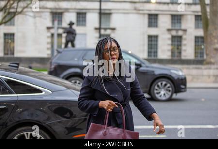 Londra, 30 gennaio 2024 Kemi Badenoch, Segretario di Stato per il commercio internazionale e Presidente del Board of Trade, Ministro per le donne arriva l'ufficio del Gabinetto per la riunione settimanale del Gabinetto credito: Richard Lincoln/Alamy Live News Foto Stock