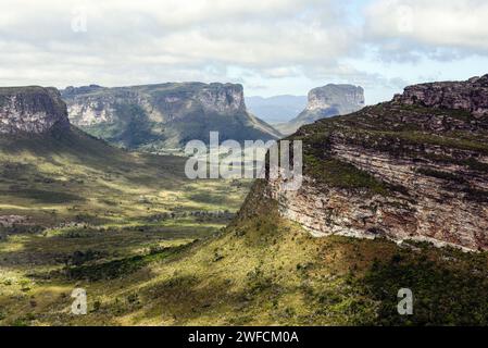Formazioni rocciose nel Parco Nazionale Chapada Diamantina - vista dalla collina Pai Inácio Foto Stock