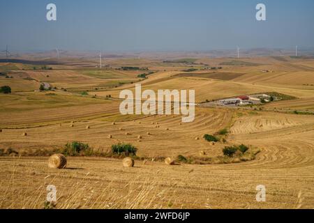 Paesaggio di campagna nei pressi di Oppido Lucano e San Chirico, in provincia di potenza, Basilicata, Italia Foto Stock