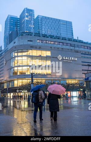 Grande magazzino Galeria a Hauptwache, in Große Eschenheimer Straße e zona pedonale Zeil, Francoforte sul meno, Assia, Germania Foto Stock