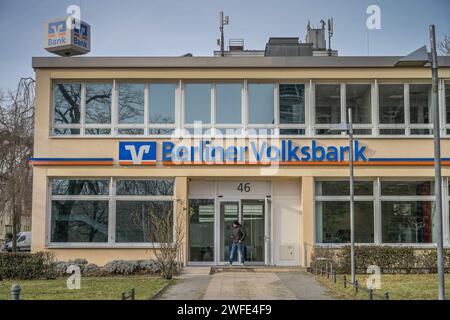 Berliner Volksbank, Schloßstrasse, Steglitz, Steglitz-Zehlendorf, Berlino, Deutschland Berliner Volksbank, Schloßstrasse, Steglitz, Steglitz-Zehlendorf, Berlino, Deutschland *** Berliner Volksbank, Schloßstrasse, Steglitz, Steglitz Zehlendorf, Berlino, Germania Berliner Volksbank, Schloßstrasse, Steglitz, Steglitz Zehlendorf, Berlino, Germania Foto Stock